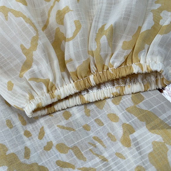 Bucket List gold and cream chiffon blouse. Animal print, sheer, size Large. - Picture 4 of 14